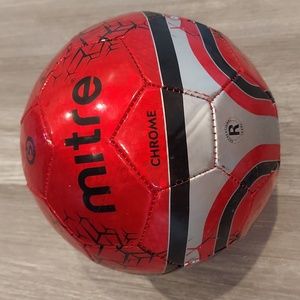 Mitre chrome soccer ball size 5